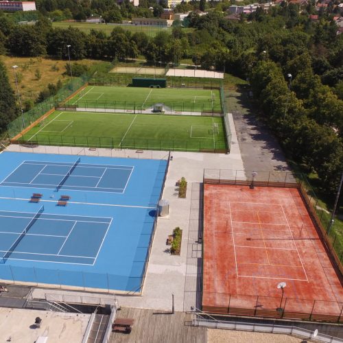 široká nabídka sportovišť